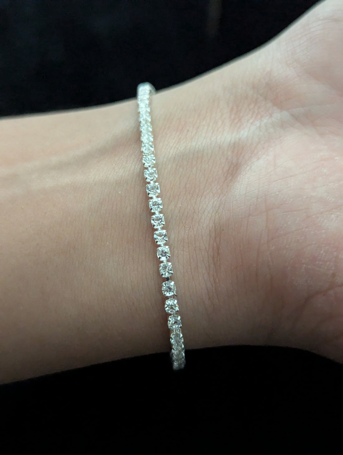 Timeless Sparkle: Elevate Your Look with Elegant Diamond Cut Bracelet